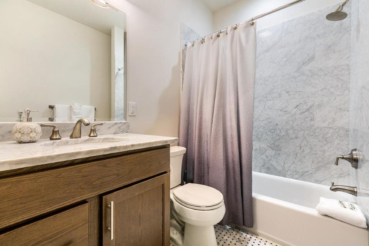 1 And 2 Bedroom Private Condos Steps Away From French Quarter Nova Orleães Exterior foto