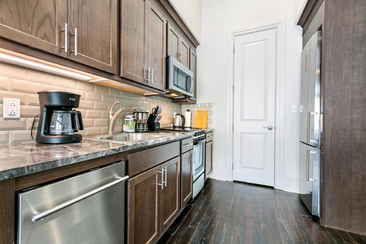 1 And 2 Bedroom Private Condos Steps Away From French Quarter Nova Orleães Exterior foto